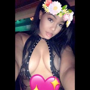 Meet your Posher, Victoria